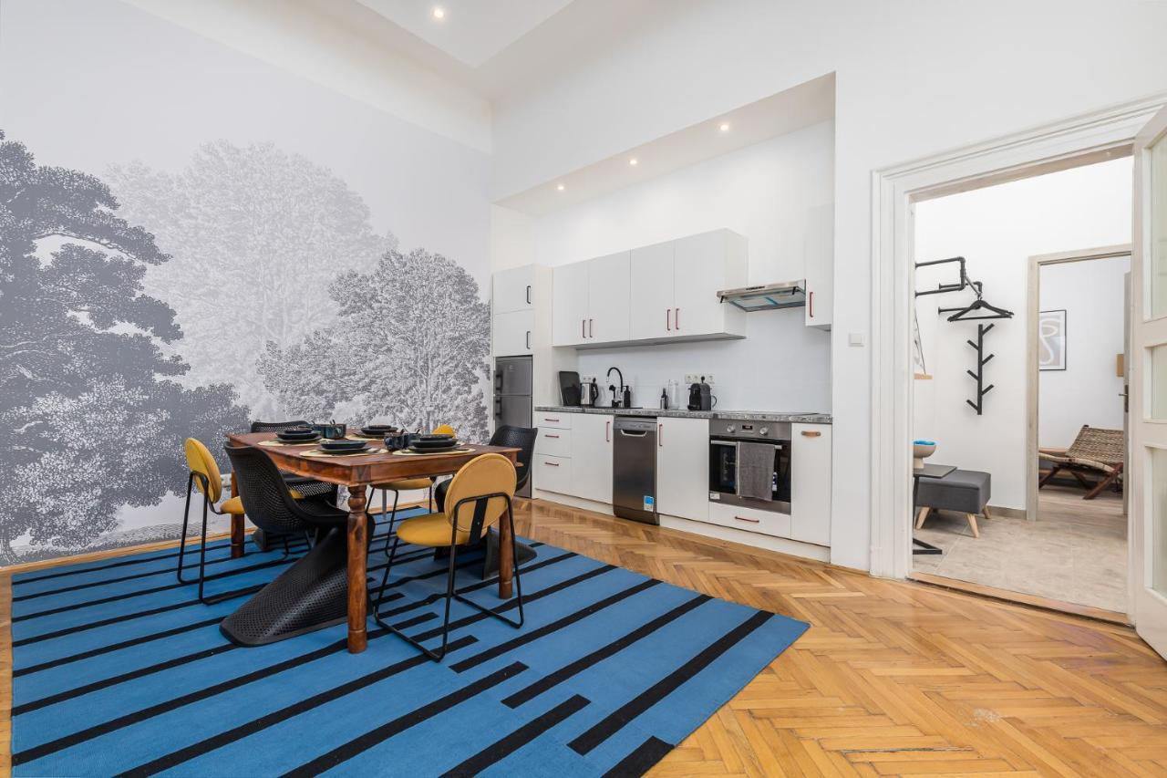 City Center Apartment With Balcony Budapeste Exterior foto